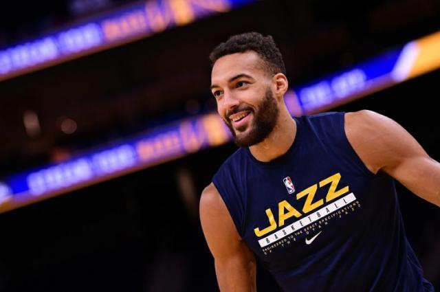 开云APP-连续失利未让戈贝尔心灰意冷 高塔渴望迈步从头越